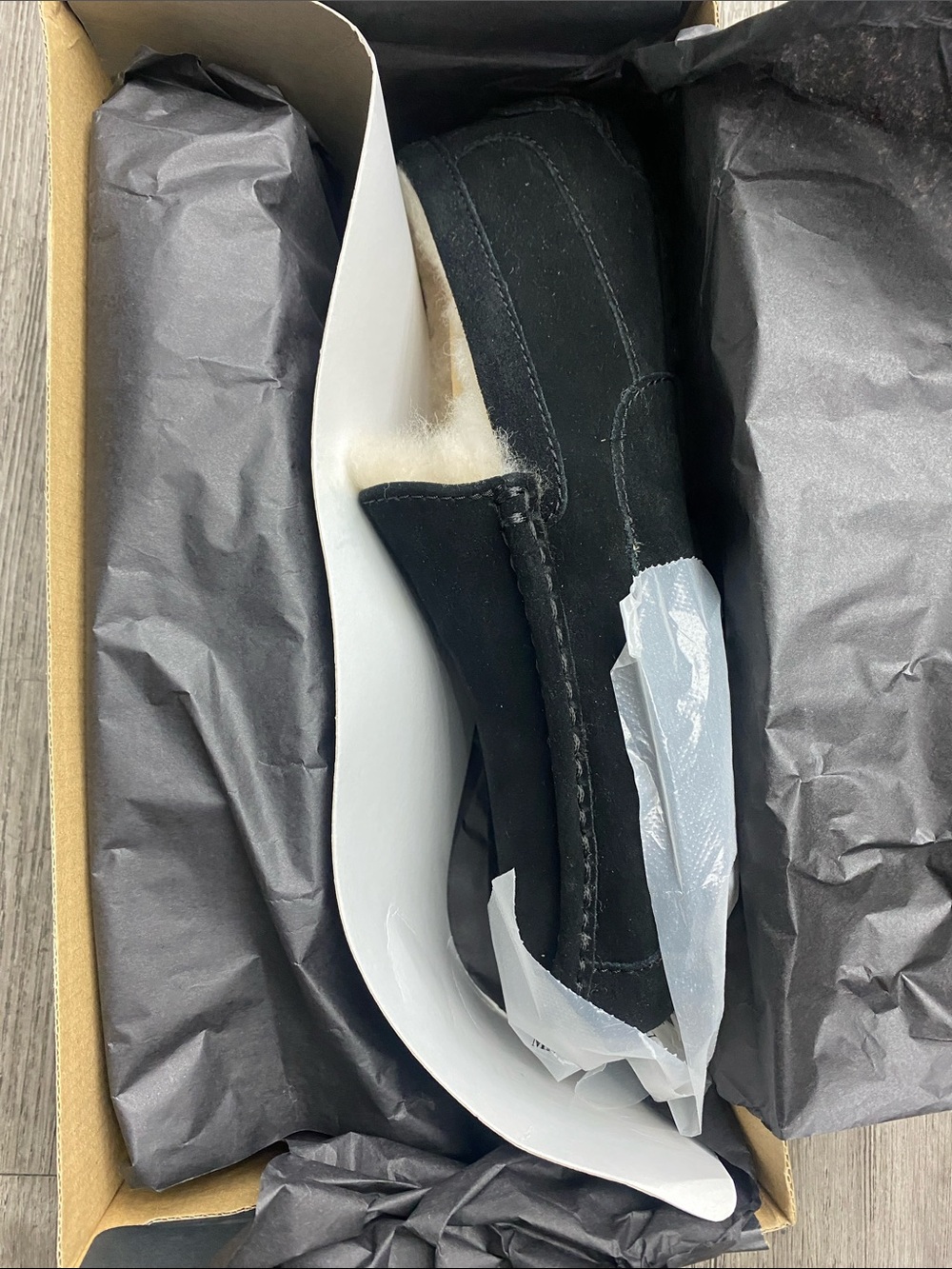 UGG Mascot 1101110 M/BLK (Black